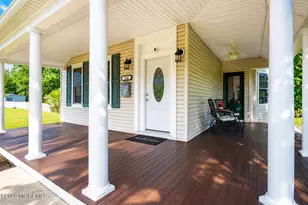 138 Church St, Belford, NJ 07718 - Photo 3