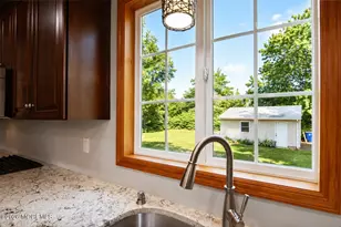 138 Church St, Belford, NJ 07718 - Photo 19