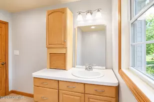 138 Church St, Belford, NJ 07718 - Photo 29