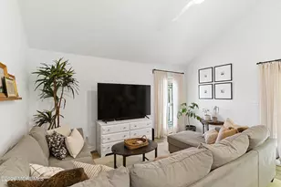22 Highland Ave, Red Bank, NJ 07701 - Photo 11