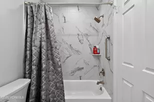 20 Oak Ln, Eatontown, NJ 07724 - Photo 13