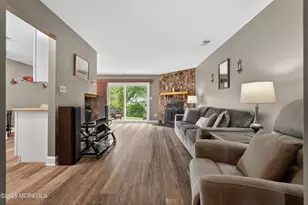 20 Oak Ln, Eatontown, NJ 07724 - Photo 3