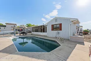 410 Jersey City Ct, Lanoka Harbor, NJ 08734 - Photo 37