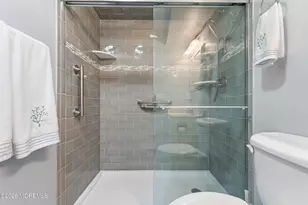 410 Jersey City Ct, Lanoka Harbor, NJ 08734 - Photo 17