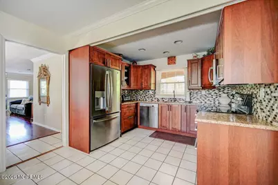 28 Morningside Drive, Old Bridge Township, NJ 08857 - Photo 5