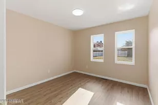 40 Twilight Ave, Keansburg, NJ 07734 - Photo 9