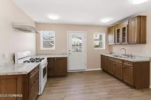 40 Twilight Ave, Keansburg, NJ 07734 - Photo 7