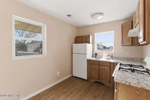 40 Twilight Ave, Keansburg, NJ 07734 - Photo 5