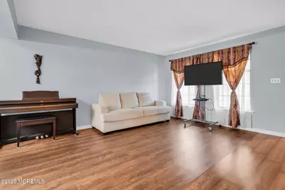 25 Paine Court, East Brunswick Township, NJ 08816 - Photo 3