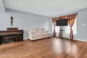 25 Paine Ct, East Brunswick Township, NJ 08816 - Photo 3