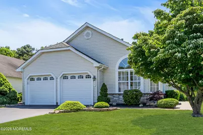 36 Strawberry Lane, Lakewood, NJ 08701 - Photo 3