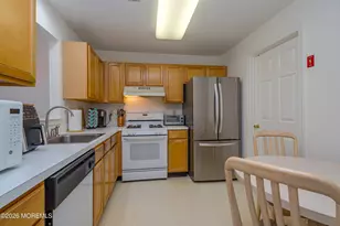 88 Pagoda Ln, Freehold, NJ 07728 - Photo 7