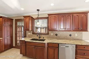 701 Northampton Blvd, Toms River Township, NJ 08757 - Photo 15