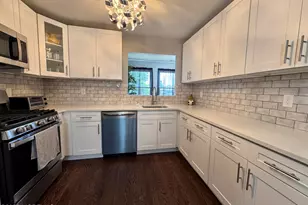 8 Palm Springs Ct, Toms River Township, NJ 08753 - Photo 7
