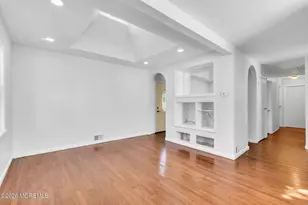 28 Lockwood Ave, Freehold, NJ 07728 - Photo 7
