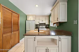 25 Carlow Way, Hazlet Township, NJ 07730 - Photo 15