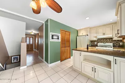 25 Carlow Way, Hazlet Township, NJ 07730 - Photo 11