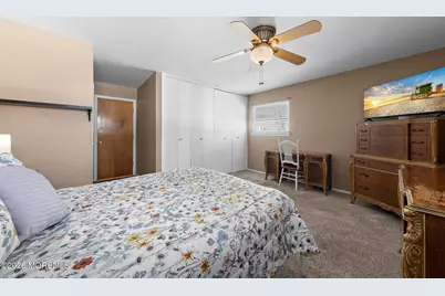 25 Carlow Way, Hazlet Township, NJ 07730 - Photo 21