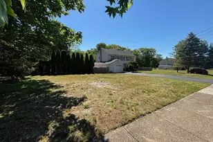 20 Bock Blvd, Howell Township, NJ 07731 - Photo 3