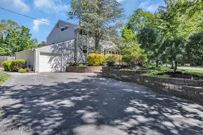 10 Collinson Drive, Middletown, NJ 07748 - Photo 3