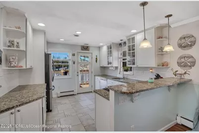 559 Dow Avenue, Oakhurst, NJ 07755 - Photo 3