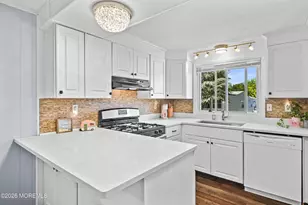 615 Lane G, Hazlet Township, NJ 07730 - Photo 13