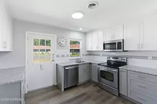 44 Buckingham Dr, Manchester Township, NJ 08759 - Photo 13