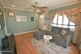 131 Laurel Ave, Hazlet Township, NJ 07734 - Photo 5