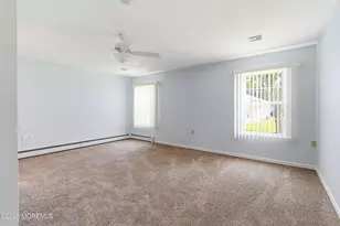 31 Portsmouth Dr, Toms River Township, NJ 08757 - Photo 9