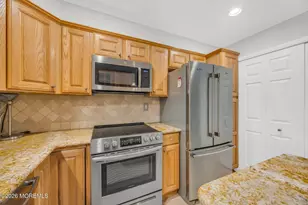 46 Friendship Ct, Red Bank, NJ 07701 - Photo 11
