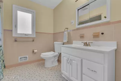 19 Newark Avenue, Manasquan, NJ 08736 - Photo 9