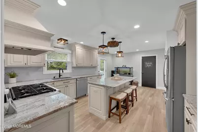 33 Baldwin Avenue, Morganville, NJ 07751 - Photo 11