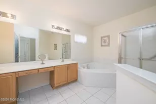 22 Hyacinth Ct, Holmdel, NJ 07733 - Photo 23