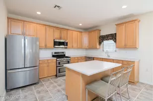22 Hyacinth Ct, Holmdel, NJ 07733 - Photo 7