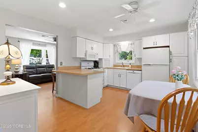 224 Steering Lane, Manahawkin, NJ 08050 - Photo 7