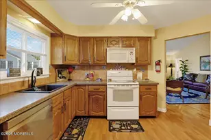 5 Wingate Ct, Monroe Township, NJ 08831 - Photo 23