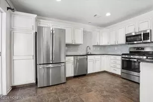 3 Whitemarsh Dr, Manalapan Township, NJ 07726 - Photo 13