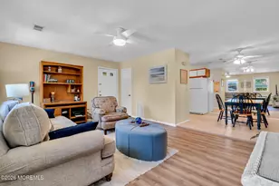601 Mistletoe Ave, Point Pleasant, NJ 08742 - Photo 5