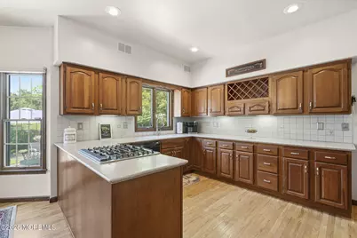26 Crosswicks Ellisdale Road, North Hanover Township, NJ 08016 - Photo 17
