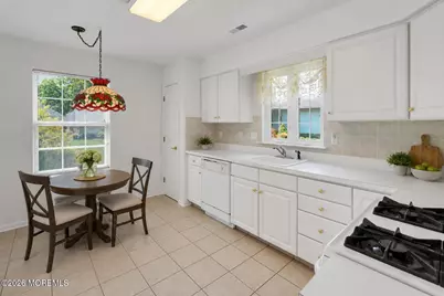 21 Tudor Court, Jackson, NJ 08527 - Photo 13