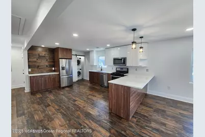 105 Summit Avenue, Belford, NJ 07718 - Photo 3