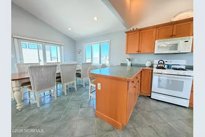 212 N Barnegat Avenue, Surf City, NJ 08008 - Photo 9