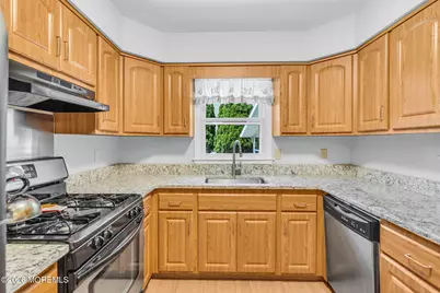 10 Sheridan Road, Toms River Township, NJ 08757 - Photo 11