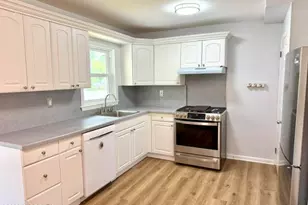 27 Runyon Ave, Freehold, NJ 07728 - Photo 3