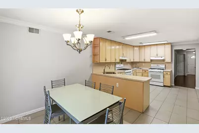 67 Whispering Pines Lane, Lakewood, NJ 08701 - Photo 15
