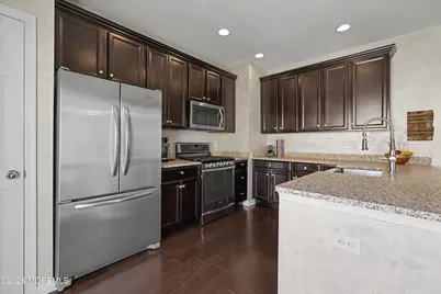 117 Beacon Lane, Eatontown, NJ 07724 - Photo 25