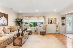 46 Saupe Dr, Manalapan Township, NJ 07726 - Photo 5