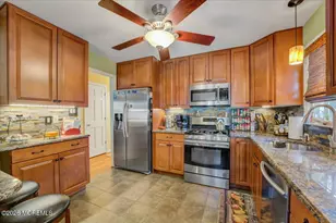 5 Brook St, Red Bank, NJ 07701 - Photo 9