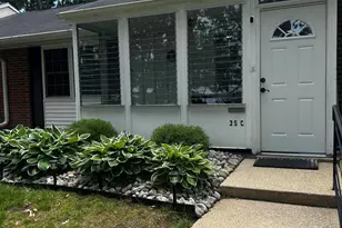 35 Cambridge Ct, Lakewood, NJ 08701 - Photo 3