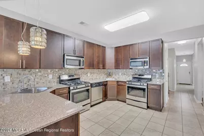 37 Sanz Town Road, Lakewood, NJ 08701 - Photo 19